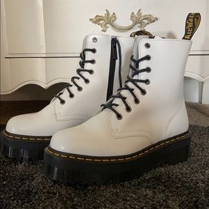 LIKE NEW* White Dr. Martin Platform Jadon Boots